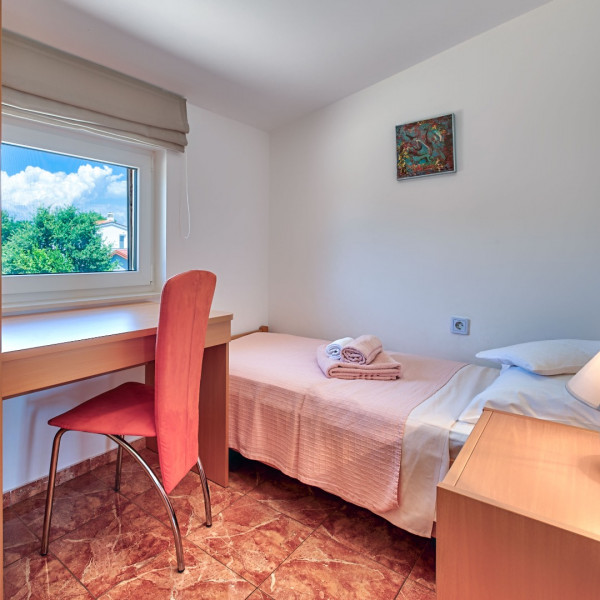 Bedrooms, Teuta Apartments - a beach and a sea view, Apartments Teuta - a beach and a sea view, Peroj, Croatia Vodnjan