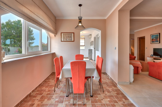 Teuta Apartments_ a beach and a sea view, Teuta Apartments with a view of the beach and sea, Peroj, Istria, Croatia Vodnjan