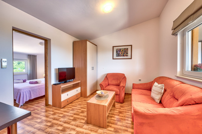 Teuta Apartments_ a beach and a sea view, Teuta Apartments with a view of the beach and sea, Peroj, Istria, Croatia Vodnjan