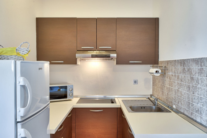 Teuta Apartments_ a beach and a sea view, Teuta Apartments with a view of the beach and sea, Peroj, Istria, Croatia Vodnjan