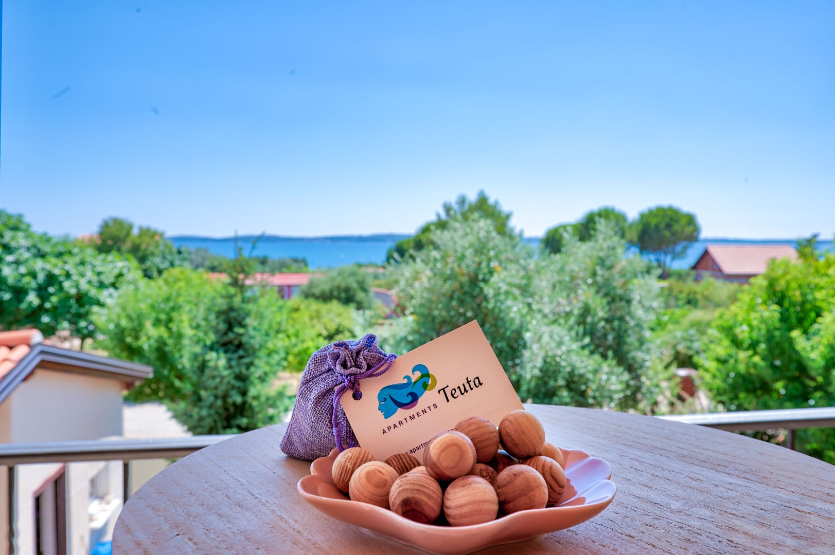 Teuta Apartments with a beach and sea view - Located in village of Peroj, 10 km from Pula, Teuta Apartments with a view of the beach and sea, Peroj, Istria, Croatia Vodnjan